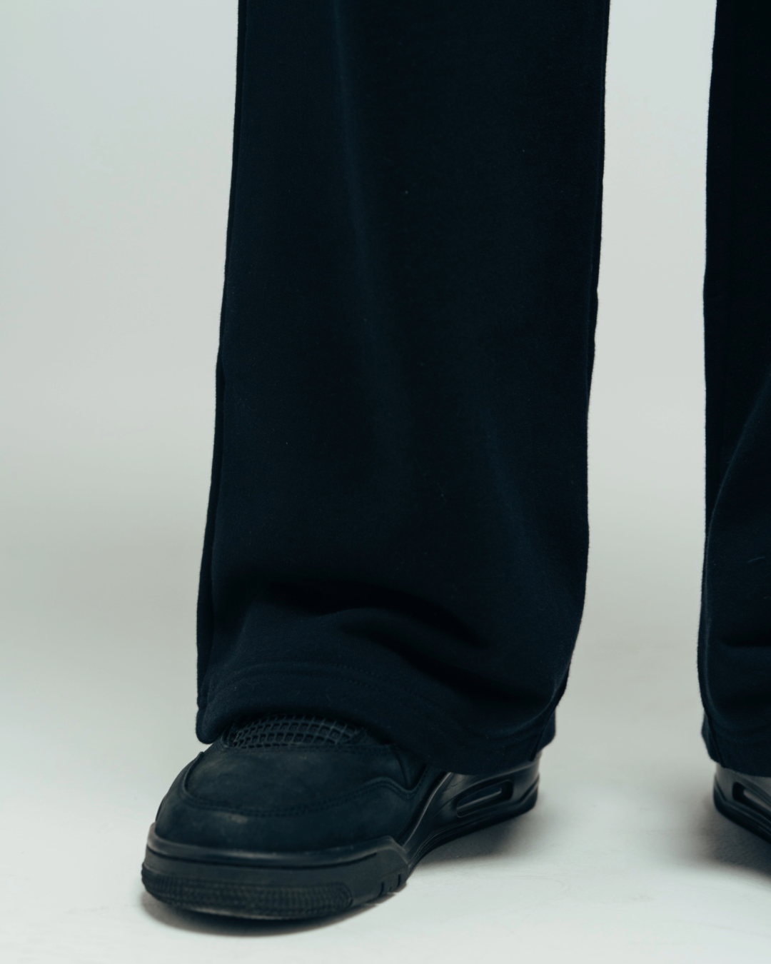 SSVN CORE SWEATPANTS-thumbmail-3